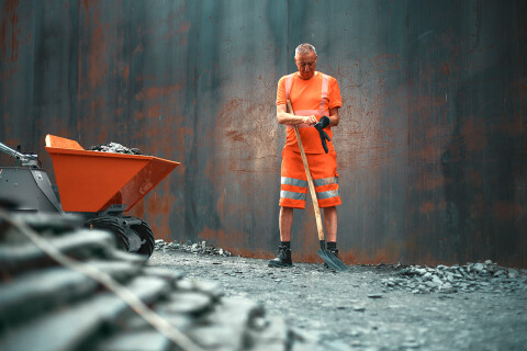 Dassy hivis carter high visibility uv t shirt idaho high visibility work trousers short portrait